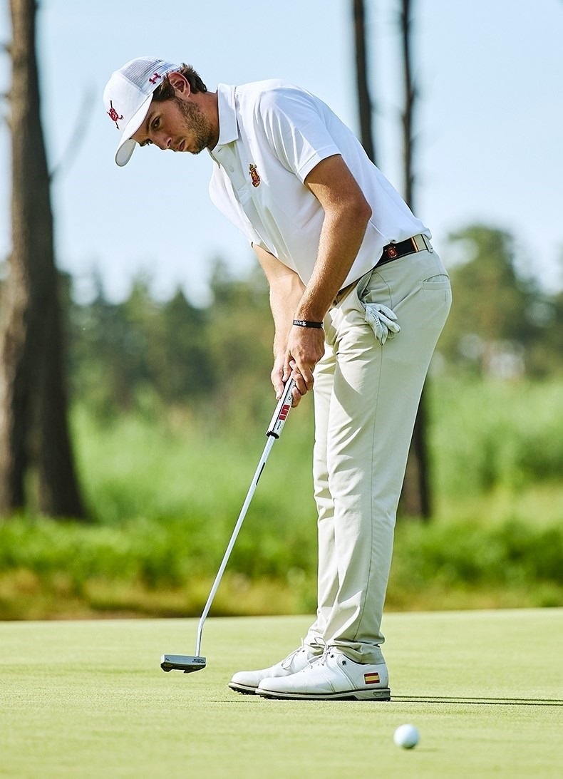 Javier Barcos se corona en El Cairo con su primer t&iacute;tulo profesional